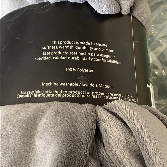 Super soft king size plush throw - Picture 4 of 5